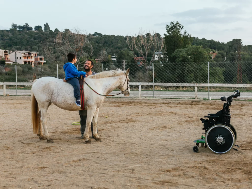 Best Activities For People With Autism animal therapy